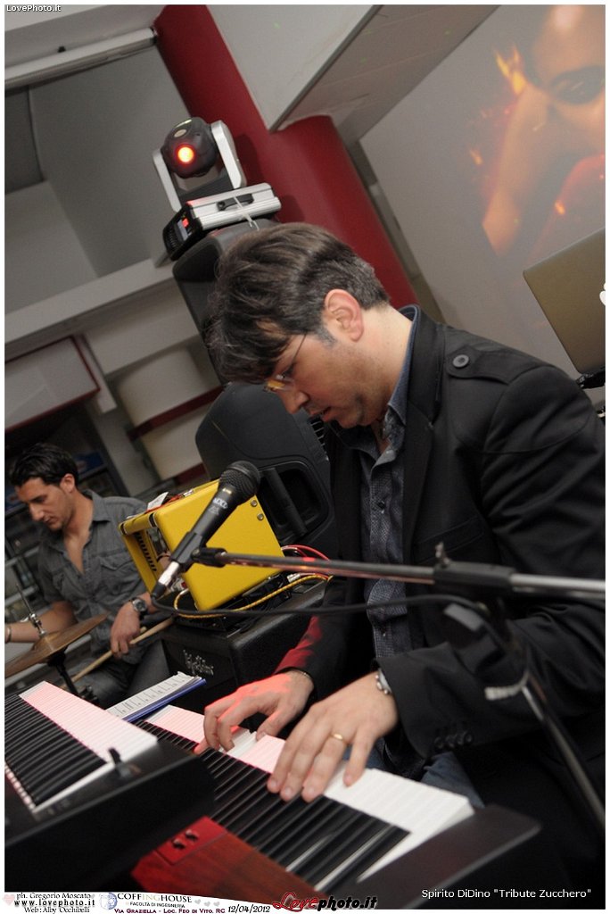 024CoffingHouse_Facolta_Ingegneria_LiveMusic_Party_LovePhoto_12042012.jpg - (C) 2012  Gregorio Moscato   www.lovephoto.it  Tutti i diritti  riservati