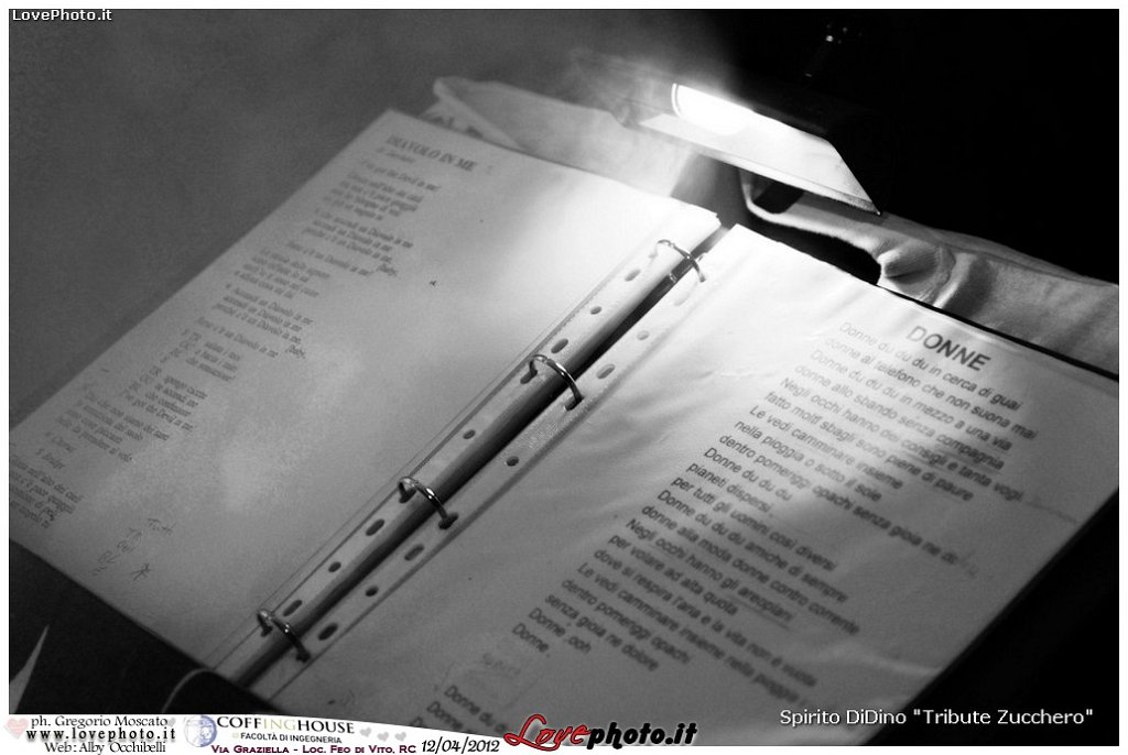 064CoffingHouse_Facolta_Ingegneria_LiveMusic_Party_LovePhoto_12042012.jpg - (C) 2012  Gregorio Moscato   www.lovephoto.it  Tutti i diritti  riservati