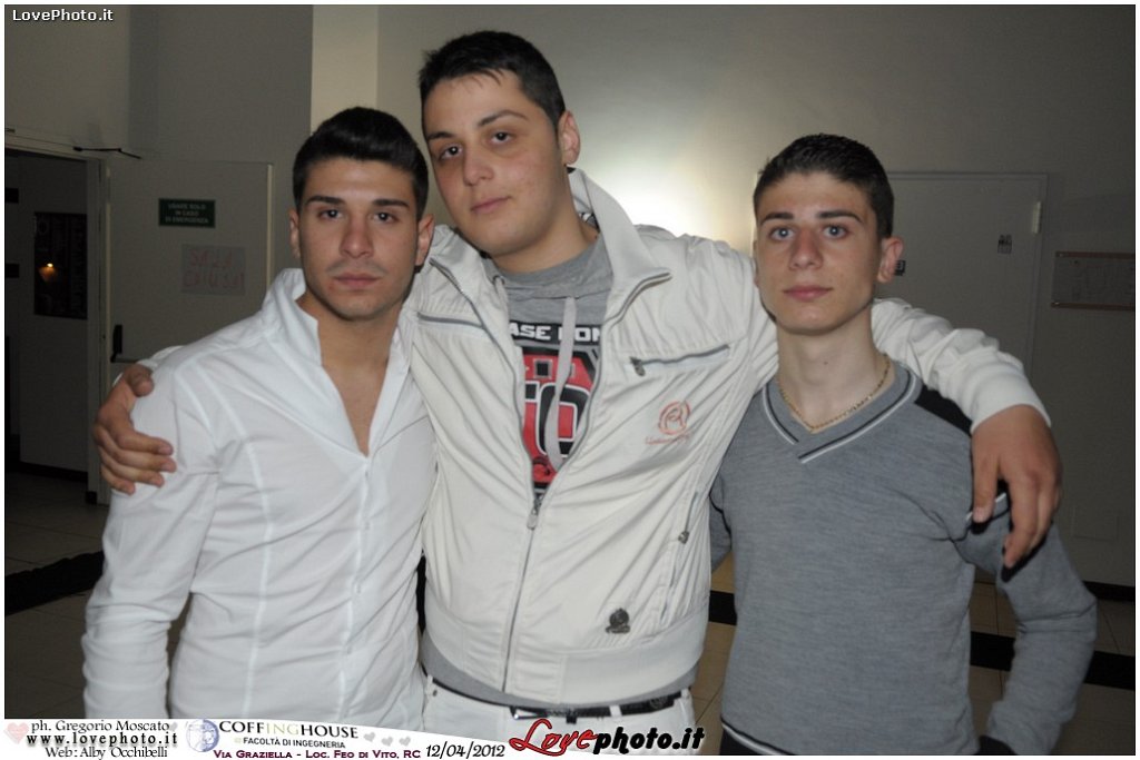 071CoffingHouse_Facolta_Ingegneria_LiveMusic_Party_LovePhoto_12042012.jpg - (C) 2012  Gregorio Moscato   www.lovephoto.it  Tutti i diritti  riservati