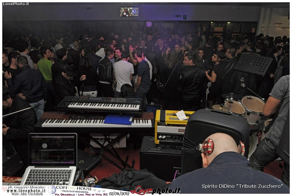 072CoffingHouse_Facolta_Ingegneria_LiveMusic_Party_LovePhoto_12042012.jpg - (C) 2012  Gregorio Moscato   www.lovephoto.it  Tutti i diritti  riservati