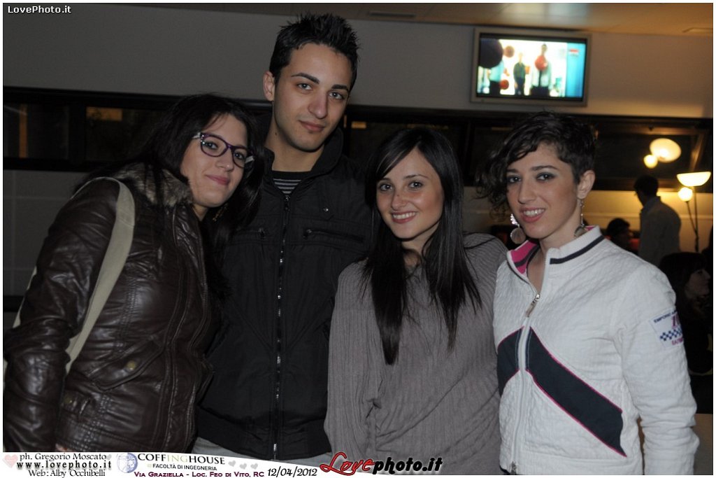 076CoffingHouse_Facolta_Ingegneria_LiveMusic_Party_LovePhoto_12042012.jpg - (C) 2012  Gregorio Moscato   www.lovephoto.it  Tutti i diritti  riservati