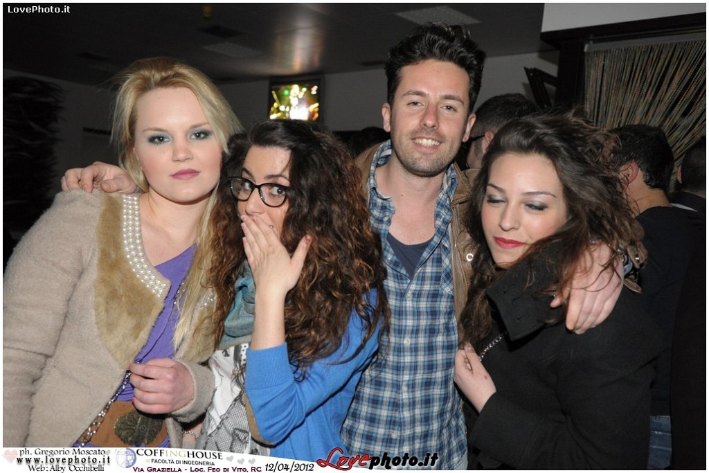 083CoffingHouse_Facolta_Ingegneria_LiveMusic_Party_LovePhoto_12042012.jpg - (C) 2012  Gregorio Moscato   www.lovephoto.it  Tutti i diritti  riservati