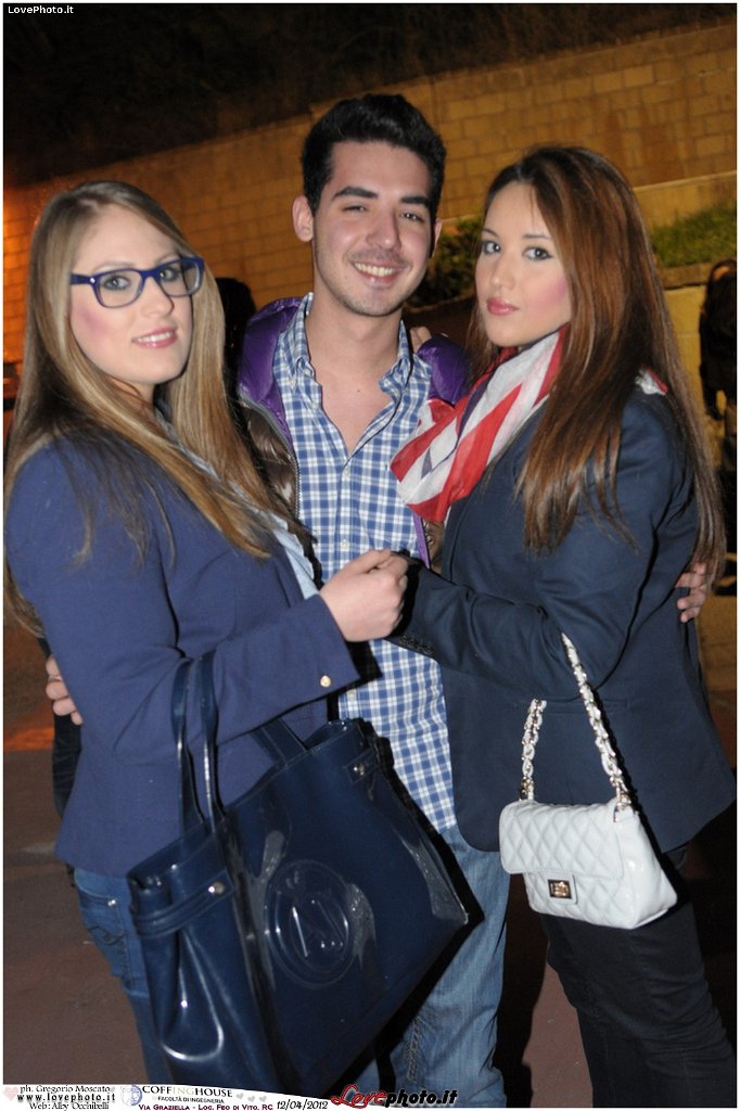 090CoffingHouse_Facolta_Ingegneria_LiveMusic_Party_LovePhoto_12042012.jpg - (C) 2012  Gregorio Moscato   www.lovephoto.it  Tutti i diritti  riservati