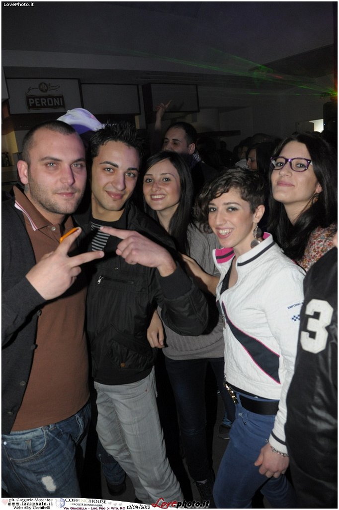 152CoffingHouse_Facolta_Ingegneria_LiveMusic_Party_LovePhoto_12042012.jpg - (C) 2012  Gregorio Moscato   www.lovephoto.it  Tutti i diritti  riservati