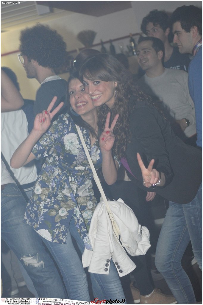 154CoffingHouse_Facolta_Ingegneria_LiveMusic_Party_LovePhoto_12042012.jpg - (C) 2012  Gregorio Moscato   www.lovephoto.it  Tutti i diritti  riservati