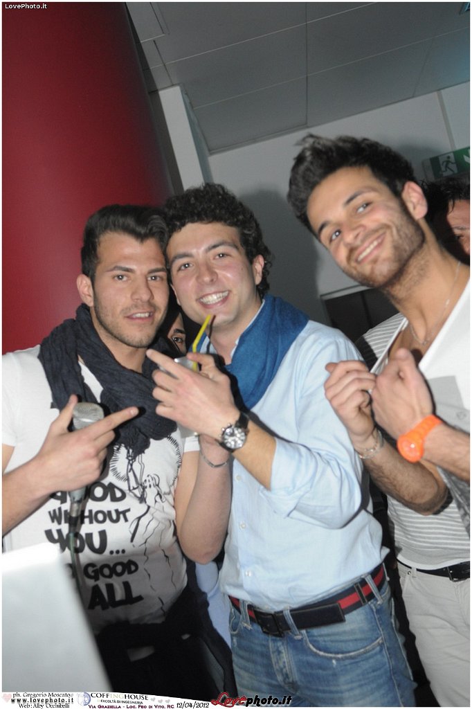 155CoffingHouse_Facolta_Ingegneria_LiveMusic_Party_LovePhoto_12042012.jpg - (C) 2012  Gregorio Moscato   www.lovephoto.it  Tutti i diritti  riservati