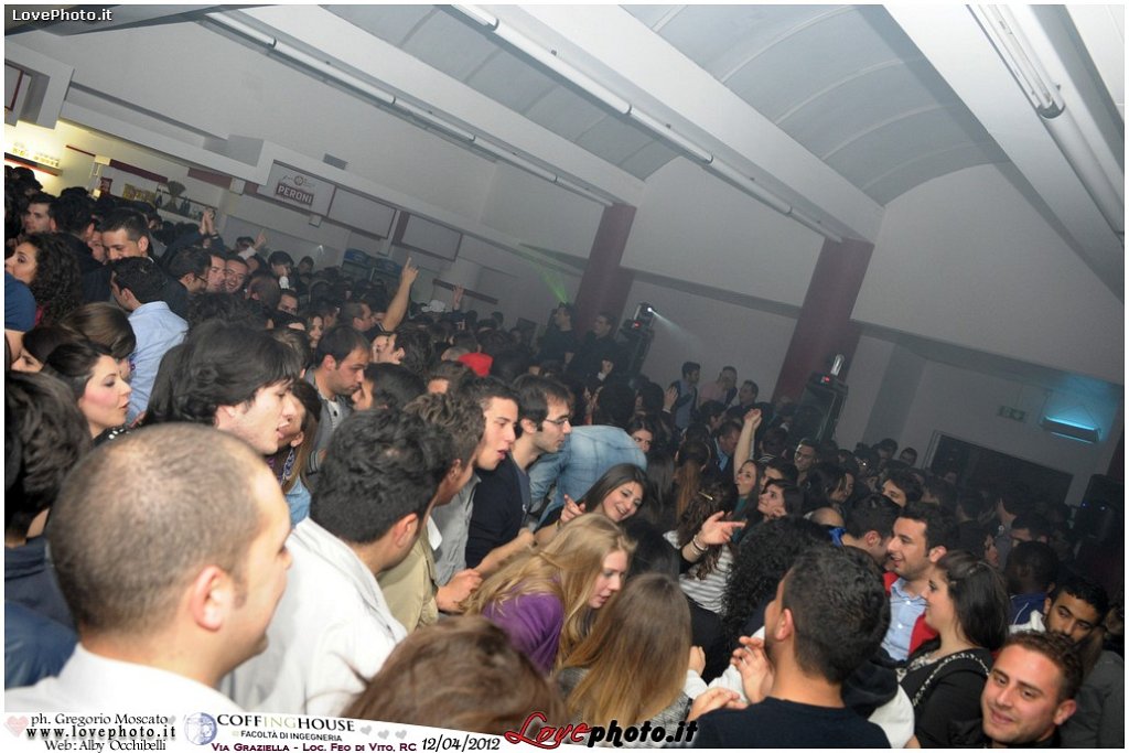 165CoffingHouse_Facolta_Ingegneria_LiveMusic_Party_LovePhoto_12042012.jpg - (C) 2012  Gregorio Moscato   www.lovephoto.it  Tutti i diritti  riservati