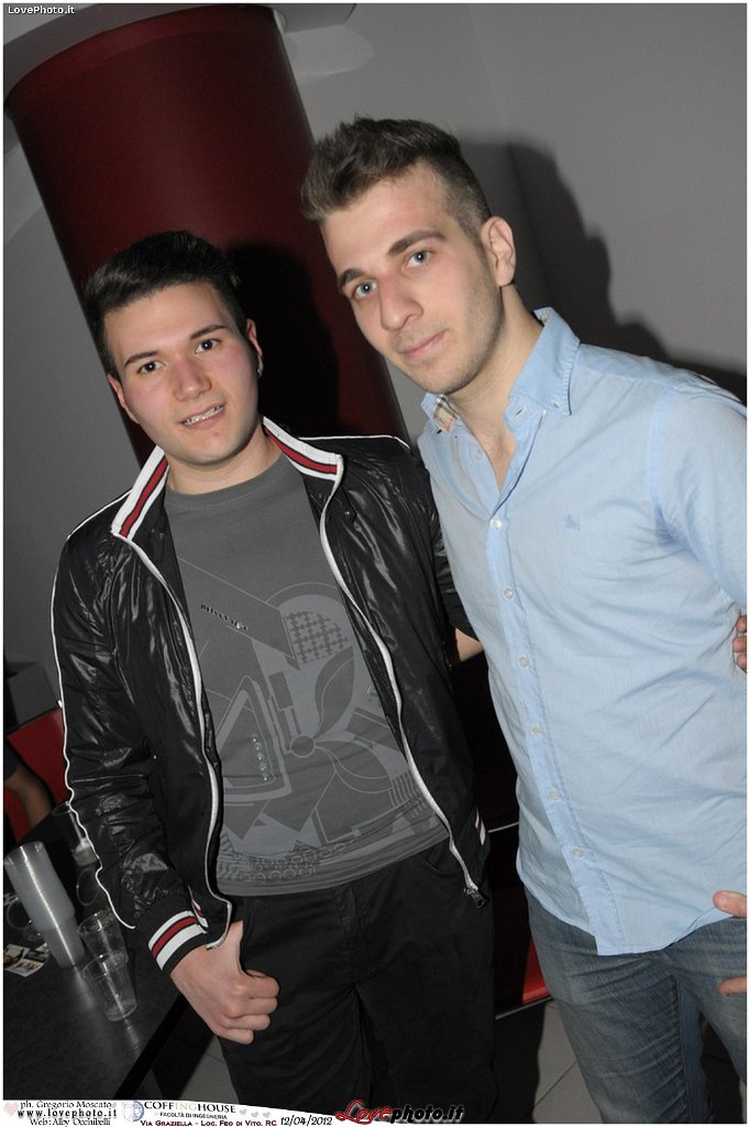 179CoffingHouse_Facolta_Ingegneria_LiveMusic_Party_LovePhoto_12042012.jpg - (C) 2012  Gregorio Moscato   www.lovephoto.it  Tutti i diritti  riservati