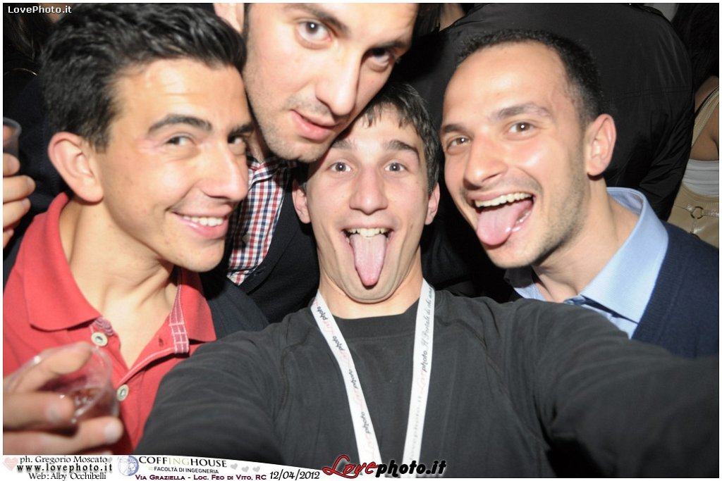 215CoffingHouse_Facolta_Ingegneria_LiveMusic_Party_LovePhoto_12042012.jpg - (C) 2012  Gregorio Moscato   www.lovephoto.it  Tutti i diritti  riservati