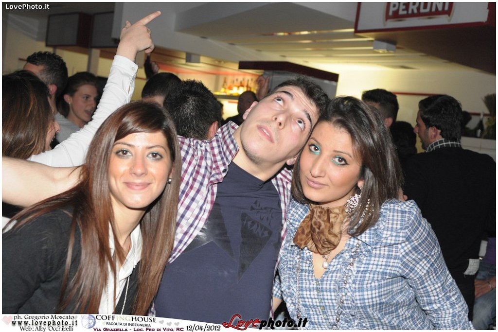 232CoffingHouse_Facolta_Ingegneria_LiveMusic_Party_LovePhoto_12042012.jpg - (C) 2012  Gregorio Moscato   www.lovephoto.it  Tutti i diritti  riservati