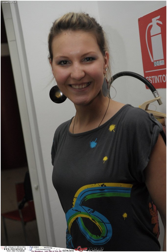 250CoffingHouse_Facolta_Ingegneria_LiveMusic_Party_LovePhoto_12042012.jpg - (C) 2012  Gregorio Moscato   www.lovephoto.it  Tutti i diritti  riservati