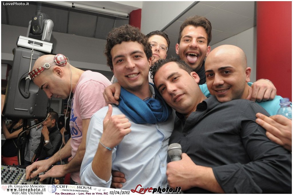 265CoffingHouse_Facolta_Ingegneria_LiveMusic_Party_LovePhoto_12042012.jpg - (C) 2012  Gregorio Moscato   www.lovephoto.it  Tutti i diritti  riservati