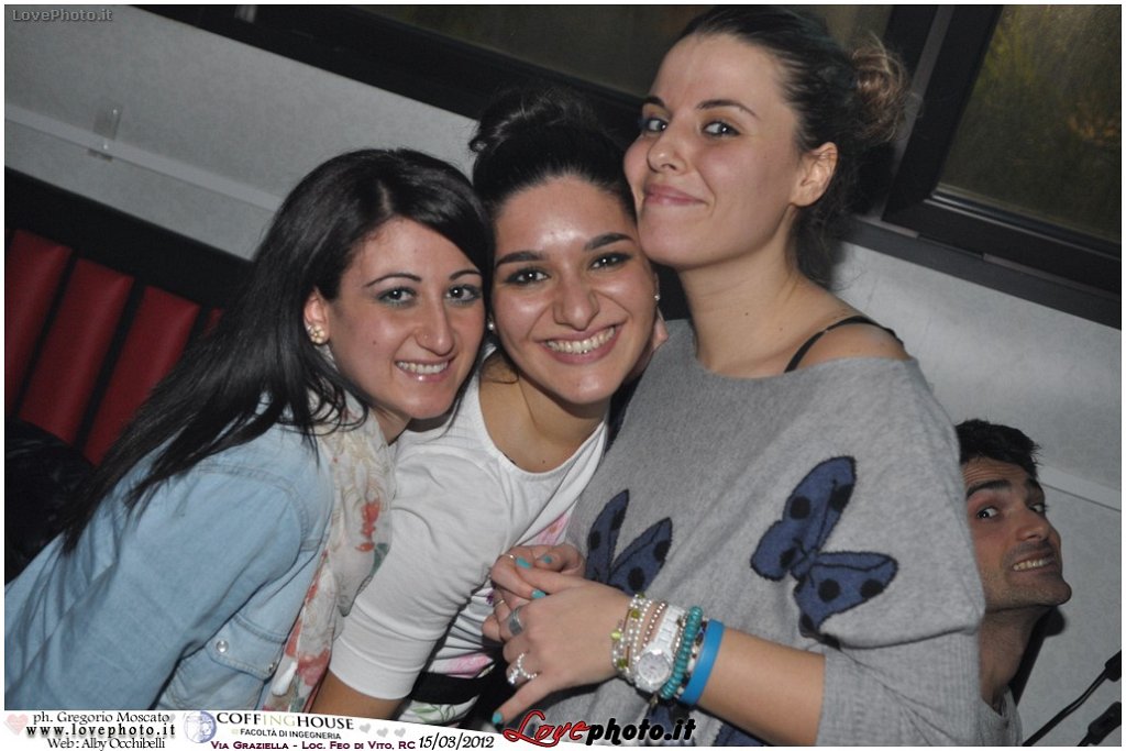 011CoffingHouse_Facolta_Ingegneria_LiveMusic_Party_LovePhoto_15032012.jpg - GREGORIO MOSCATO  PHOTOGRAPHER