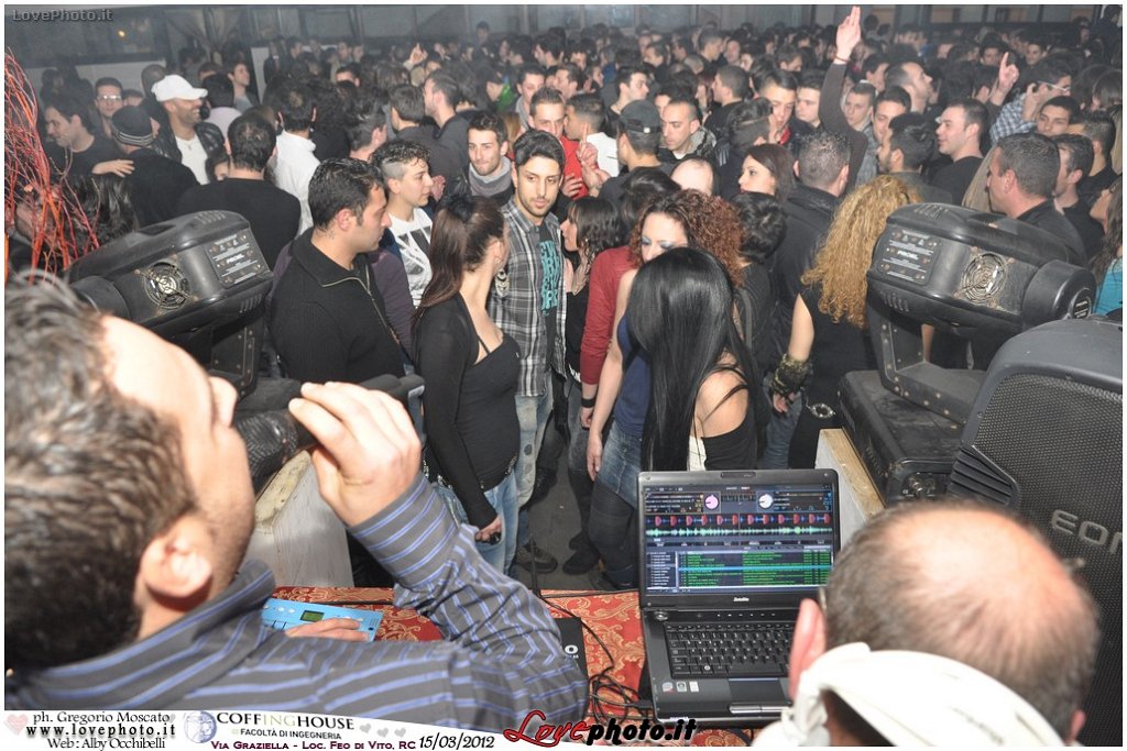 165CoffingHouse_Facolta_Ingegneria_LiveMusic_Party_LovePhoto_15032012.jpg - GREGORIO MOSCATO  PHOTOGRAPHER