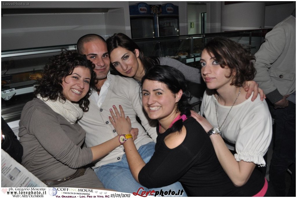 211CoffingHouse_Facolta_Ingegneria_LiveMusic_Party_LovePhoto_15032012.jpg - GREGORIO MOSCATO  PHOTOGRAPHER