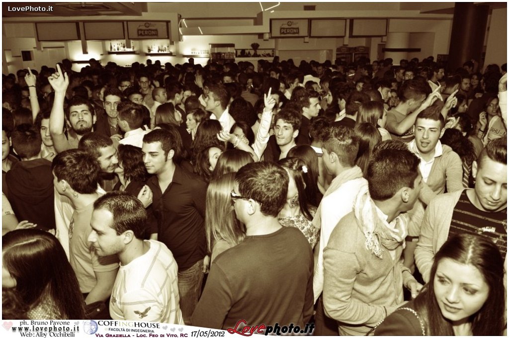 022CoffingHouse_Facolta_Ingegneria_LiveMusic_Party_LovePhoto_17052012.jpg
