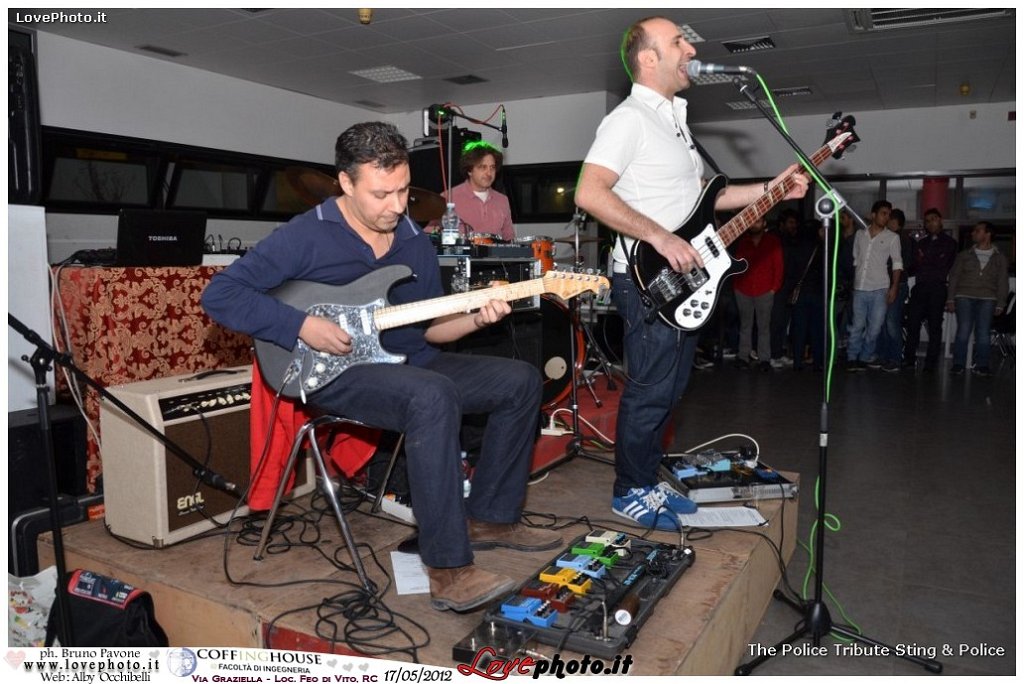 090CoffingHouse_Facolta_Ingegneria_LiveMusic_Party_LovePhoto_17052012.jpg