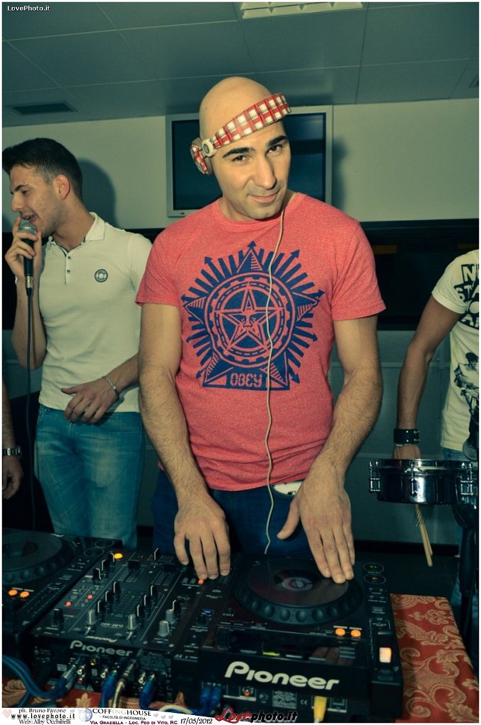 293CoffingHouse_Facolta_Ingegneria_LiveMusic_Party_LovePhoto_17052012.jpg