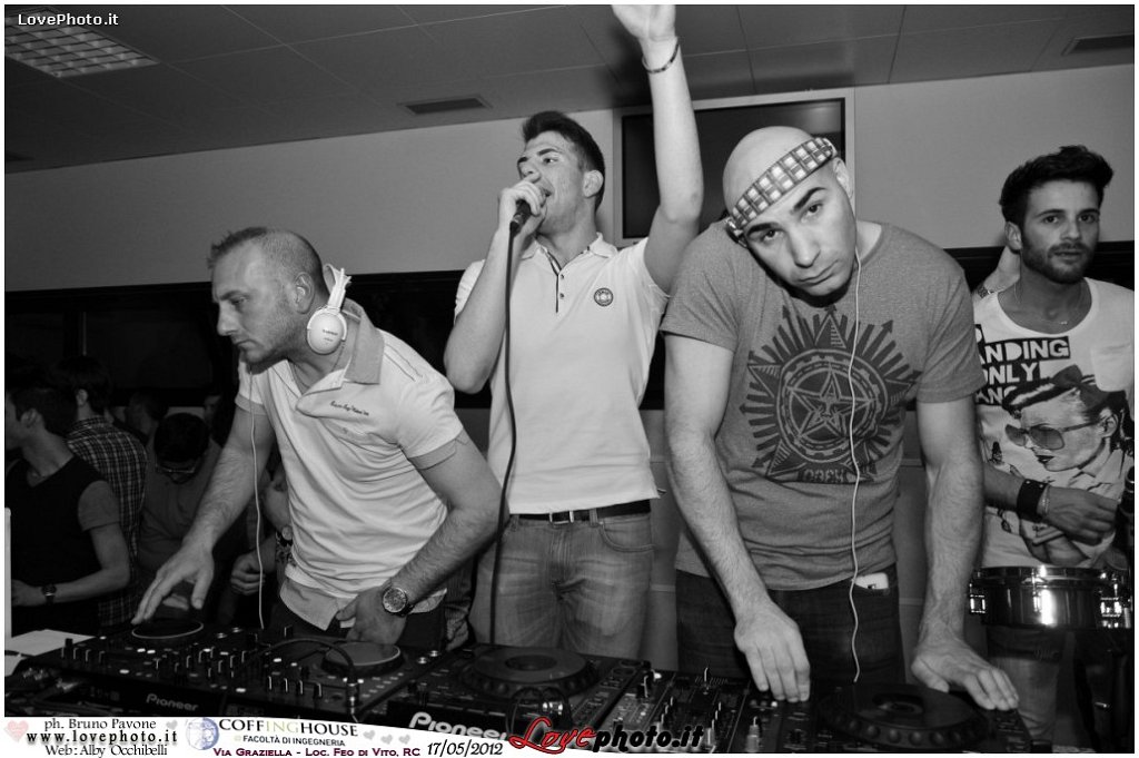 299CoffingHouse_Facolta_Ingegneria_LiveMusic_Party_LovePhoto_17052012.jpg