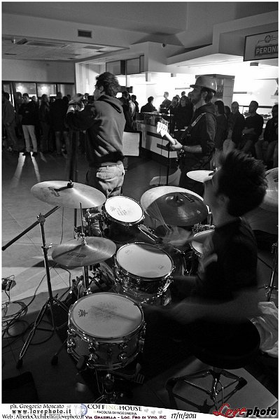008CoffingHouse_Facolta_Ingegneria_LiveMusic_Party_LovePhoto_17112011.jpg - GREGORIO MOSCATO  PHOTOGRAPHER