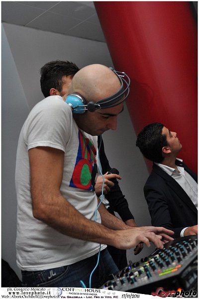 233CoffingHouse_Facolta_Ingegneria_LiveMusic_Party_LovePhoto_17112011.jpg - GREGORIO MOSCATO  PHOTOGRAPHER