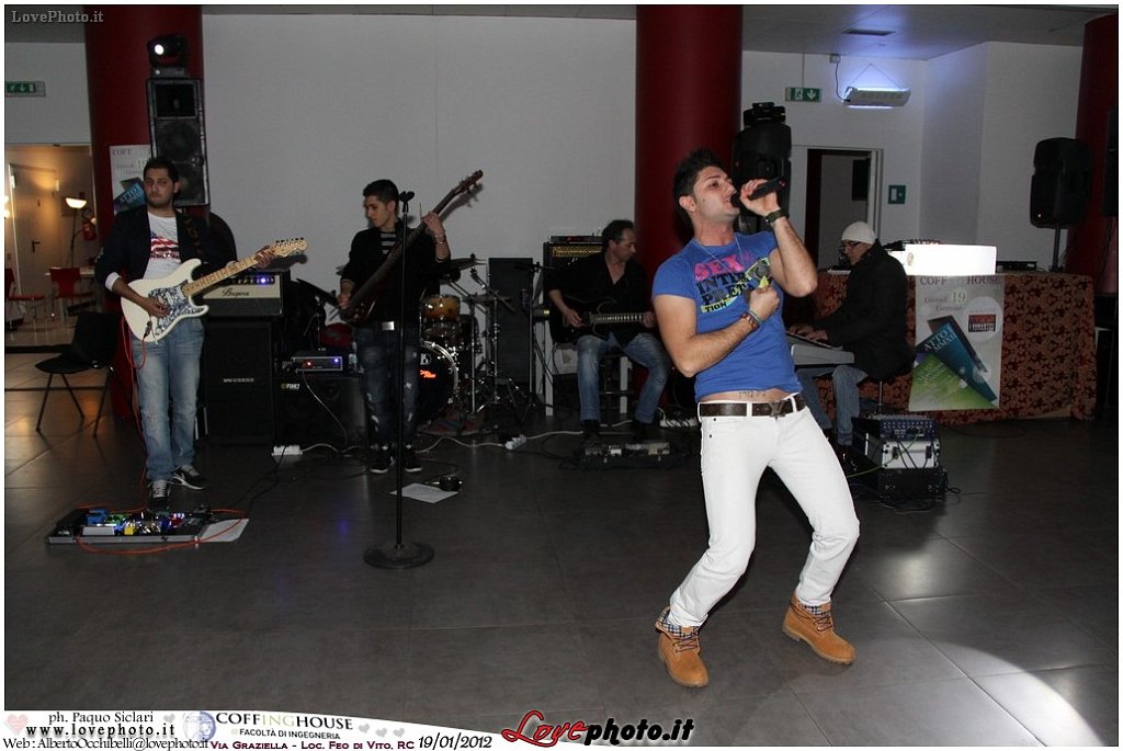 038CoffingHouse_Facolta_Ingegneria_LiveMusic_Party_LovePhoto_19012012.jpg