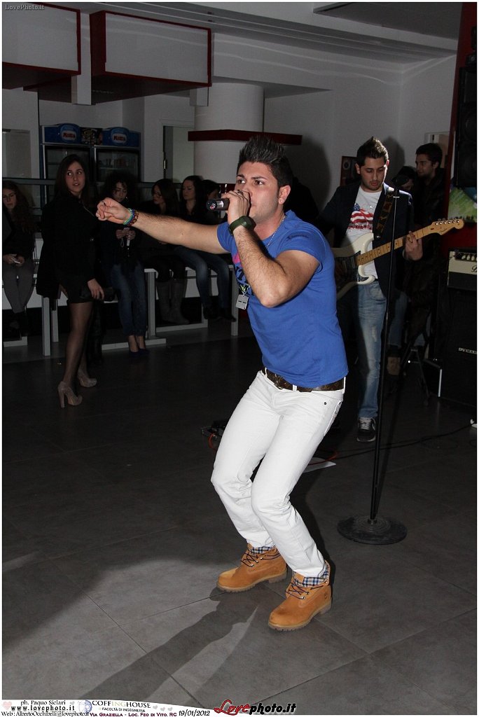 046CoffingHouse_Facolta_Ingegneria_LiveMusic_Party_LovePhoto_19012012.jpg