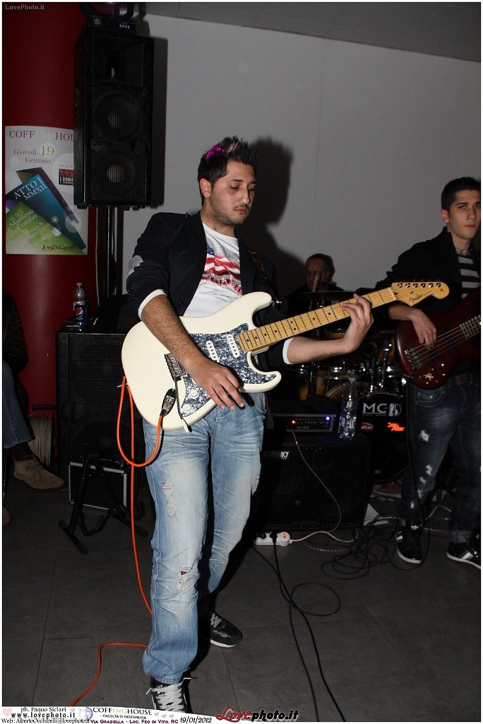 066CoffingHouse_Facolta_Ingegneria_LiveMusic_Party_LovePhoto_19012012.jpg