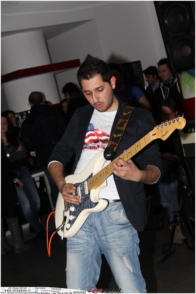 072CoffingHouse_Facolta_Ingegneria_LiveMusic_Party_LovePhoto_19012012.jpg