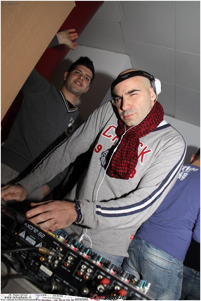 215CoffingHouse_Facolta_Ingegneria_LiveMusic_Party_LovePhoto_19012012.jpg
