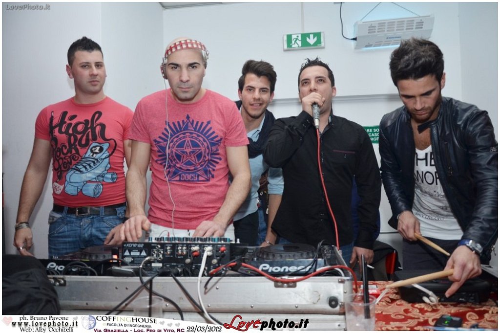 310CoffingHouse_Facolta_Ingegneria_LiveMusic_Party_LovePhoto_22032012.jpg