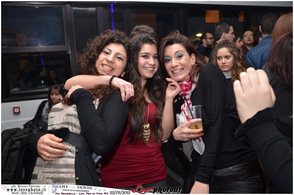 333CoffingHouse_Facolta_Ingegneria_LiveMusic_Party_LovePhoto_22032012.jpg