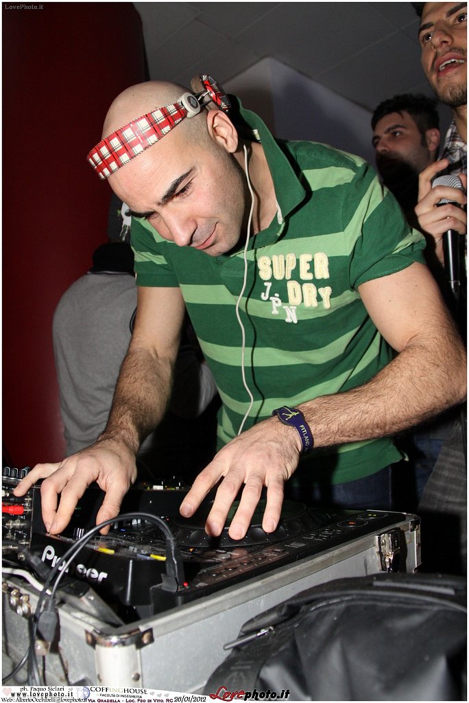 367CoffingHouse_Facolta_Ingegneria_LiveMusic_Party_LovePhoto_26012012.jpg