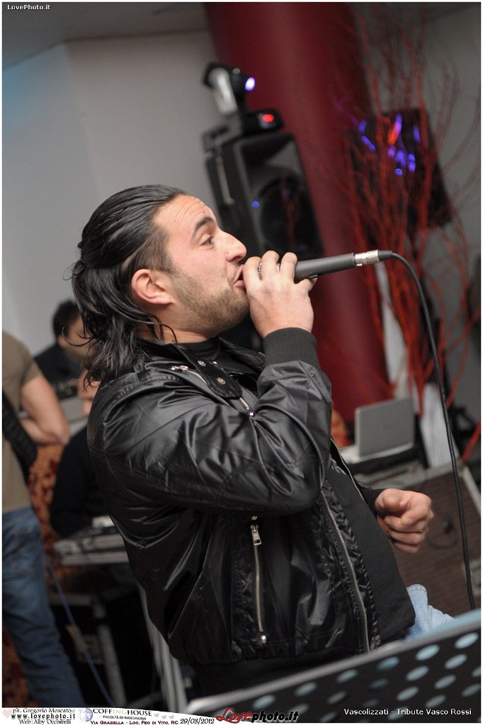 020CoffingHouse_Facolta_Ingegneria_LiveMusic_Party_LovePhoto_29032012.jpg