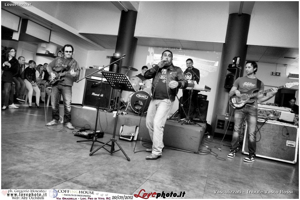 022CoffingHouse_Facolta_Ingegneria_LiveMusic_Party_LovePhoto_29032012.jpg