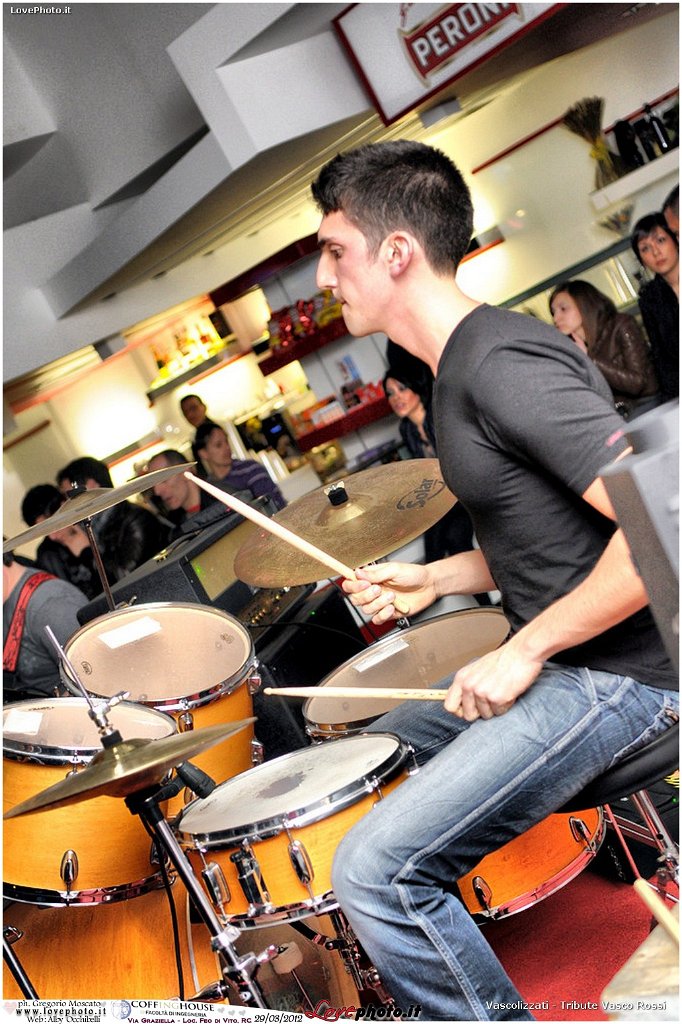 040CoffingHouse_Facolta_Ingegneria_LiveMusic_Party_LovePhoto_29032012.jpg