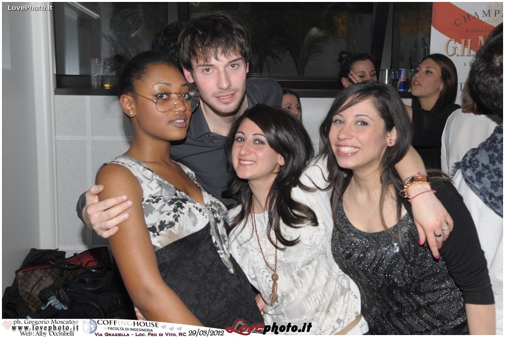 220CoffingHouse_Facolta_Ingegneria_LiveMusic_Party_LovePhoto_29032012.jpg