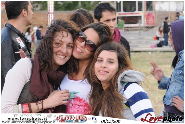 031DanceValley_LovePhoto-01052011.jpg