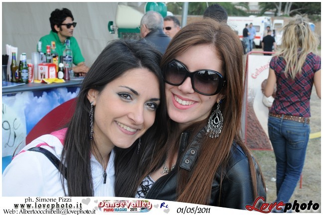 035DanceValley_LovePhoto-01052011.jpg