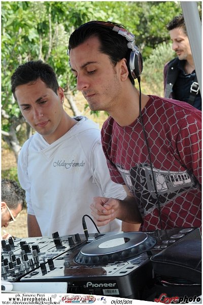 041DanceValley_LovePhoto-01052011.jpg