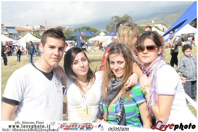 063DanceValley_LovePhoto-01052011.jpg