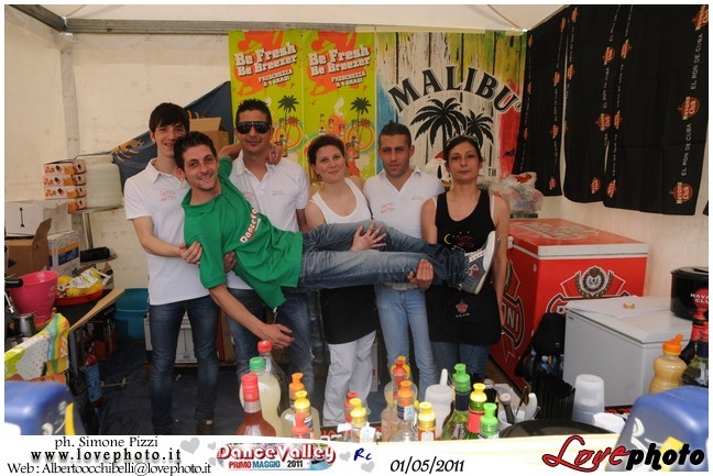 107DanceValley_LovePhoto-01052011.jpg
