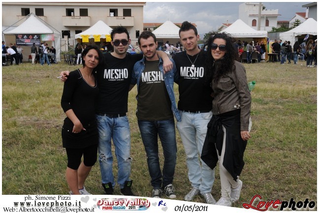113DanceValley_LovePhoto-01052011.jpg