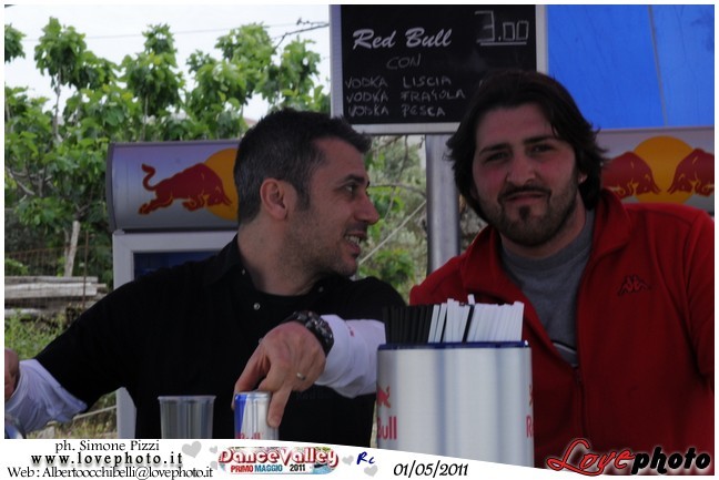 115DanceValley_LovePhoto-01052011.jpg