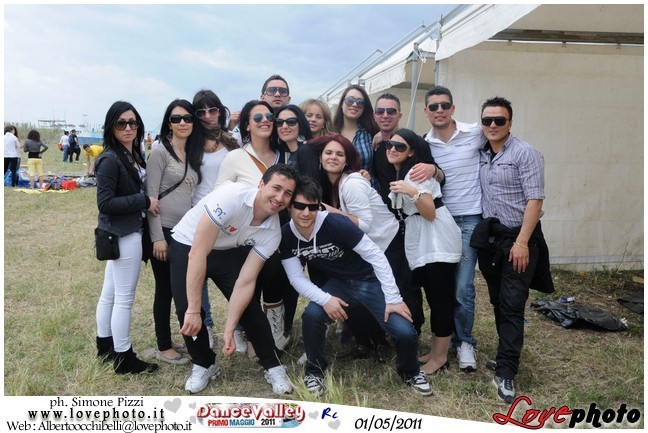 122DanceValley_LovePhoto-01052011.jpg