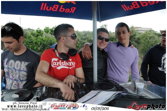 161DanceValley_LovePhoto-01052011.jpg