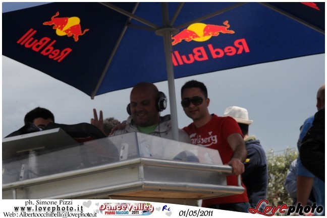 185DanceValley_LovePhoto-01052011.jpg