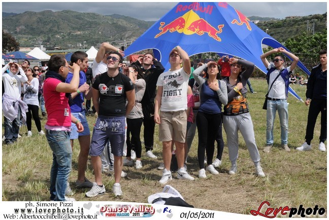 193DanceValley_LovePhoto-01052011.jpg
