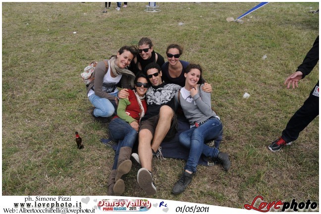 205DanceValley_LovePhoto-01052011.jpg