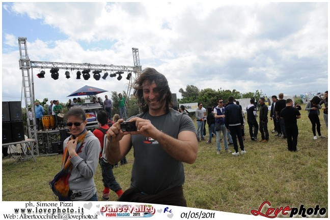 210DanceValley_LovePhoto-01052011.jpg